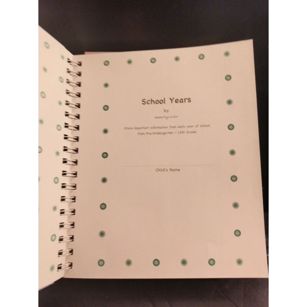 NEW! momAgenda School Years pocket binder portfolio • PreK-12th grade